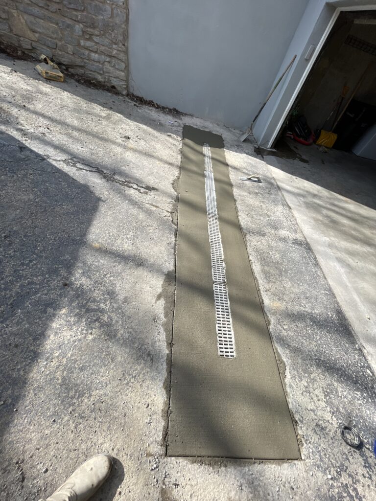 drainage channel drain for a driveway