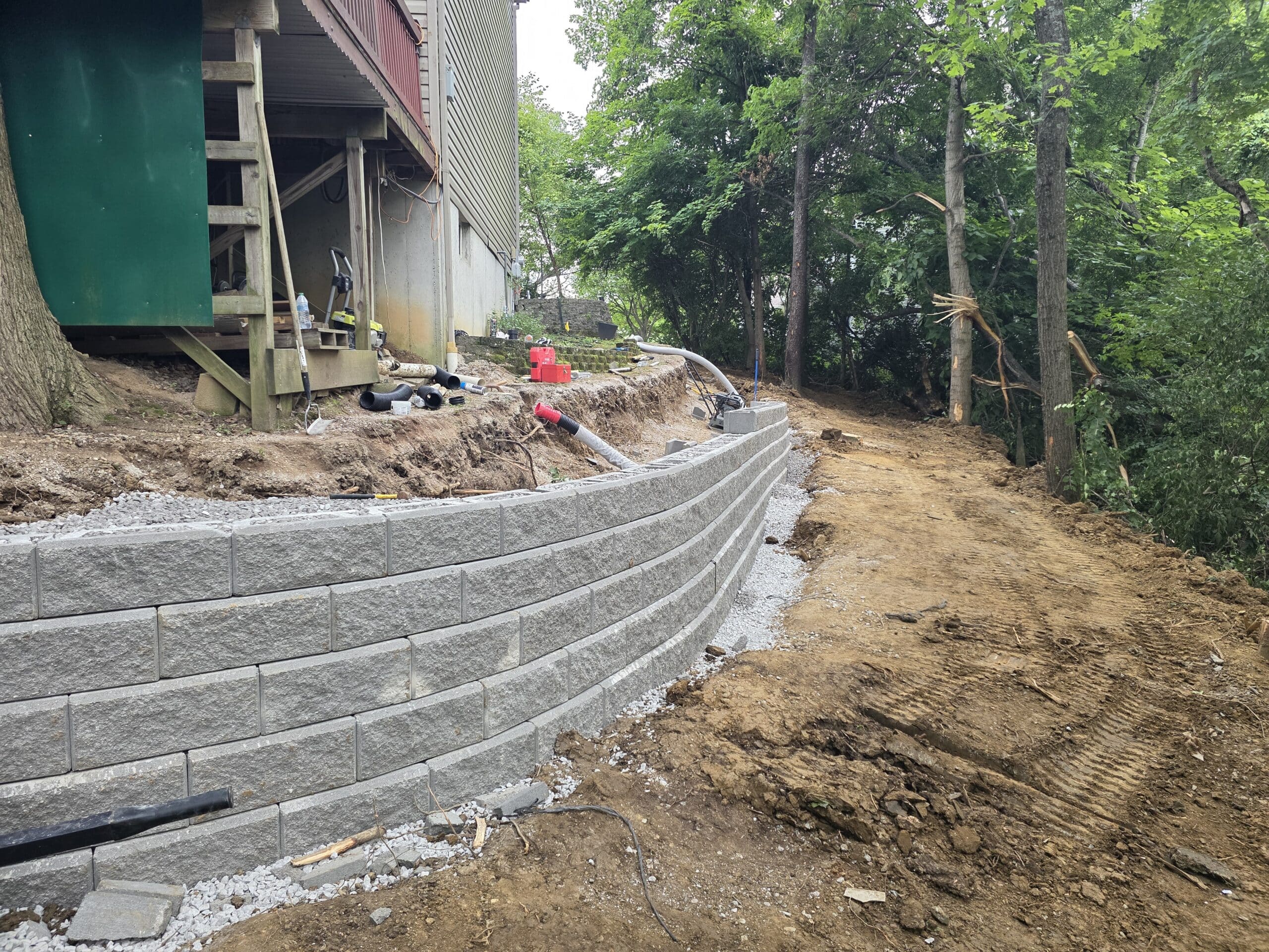 retaining wall contractor cincinnati